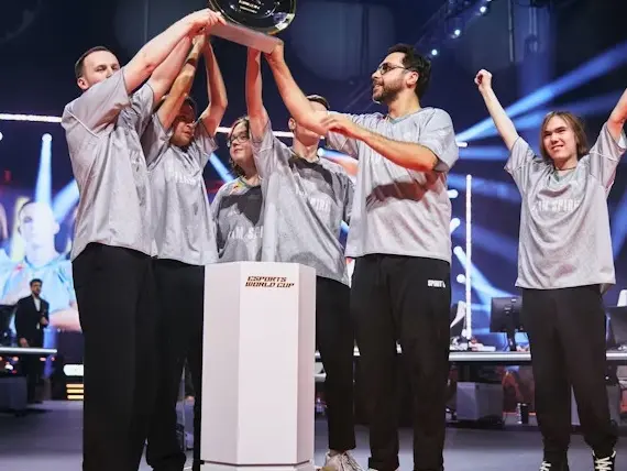 donk: We were watching TI before the match, and only realized after EWC that Dota 2 also took
