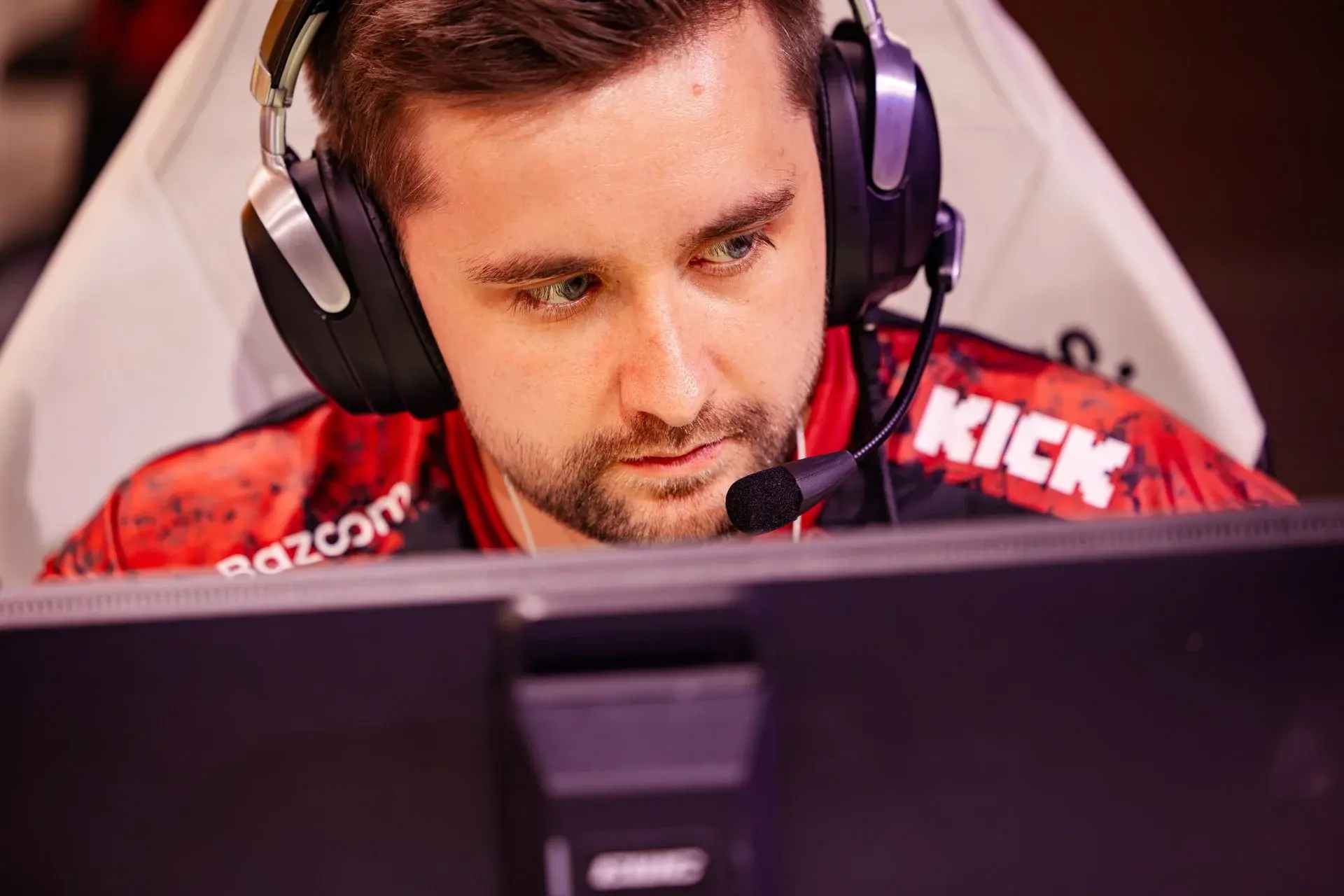 HooXi: Hasn't Considered Transitioning to Coaching